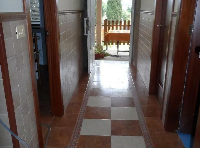 Casa Ingleses * Viro